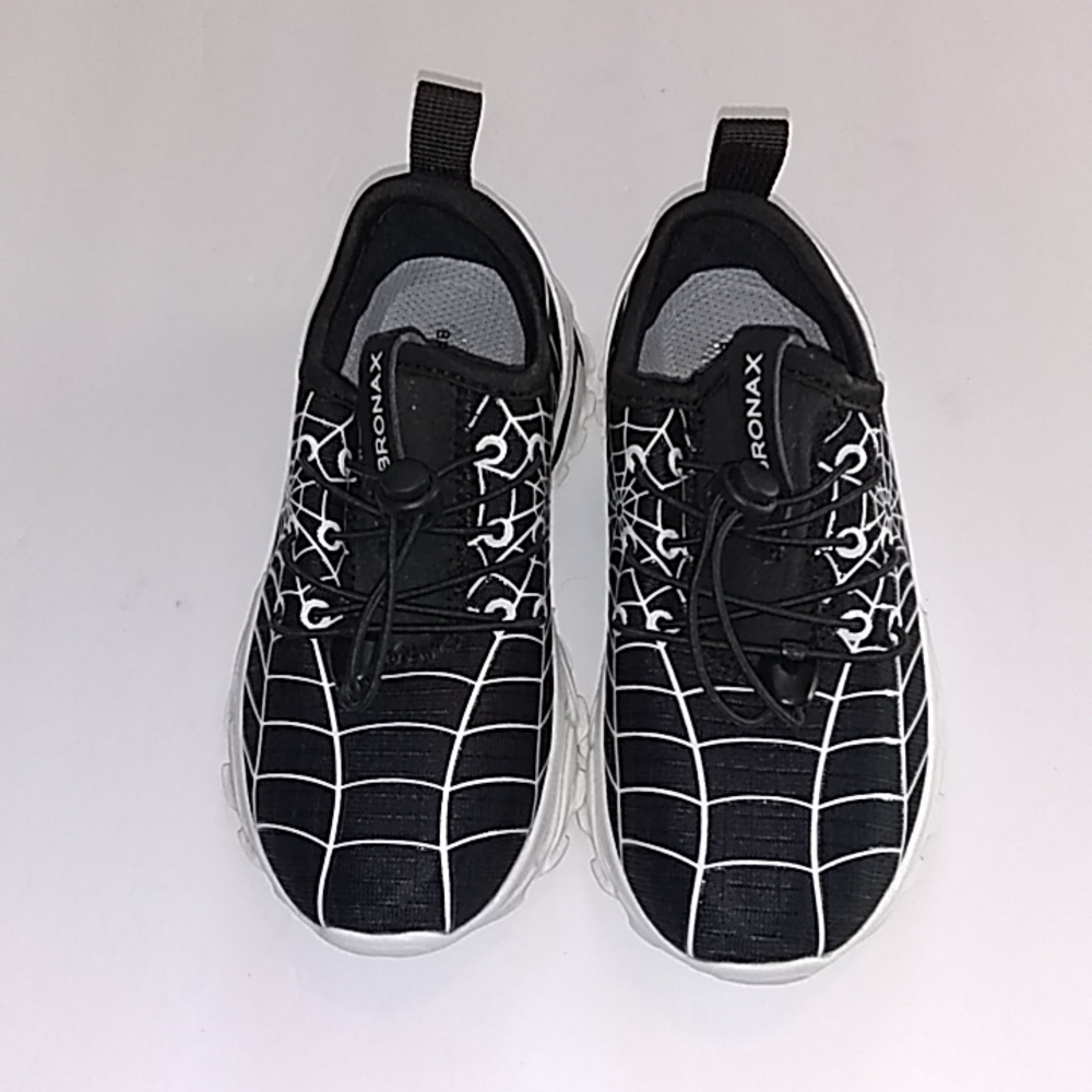 Nwot Bronax sneakers.